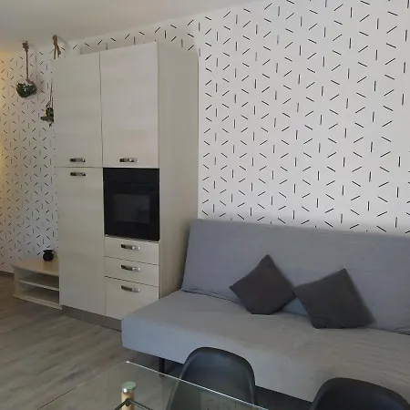 Apartment Dei Fiori Luino